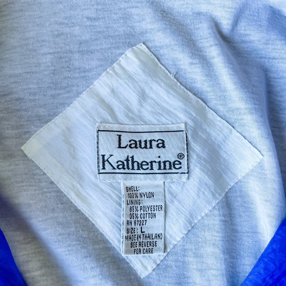 Retro Windbreaker - Picture 10 of 12